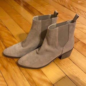 Dolce vita ankle booties